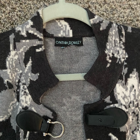 Cynthia Rowley Black and Gray Floral Jacket - Picture 2 of 2